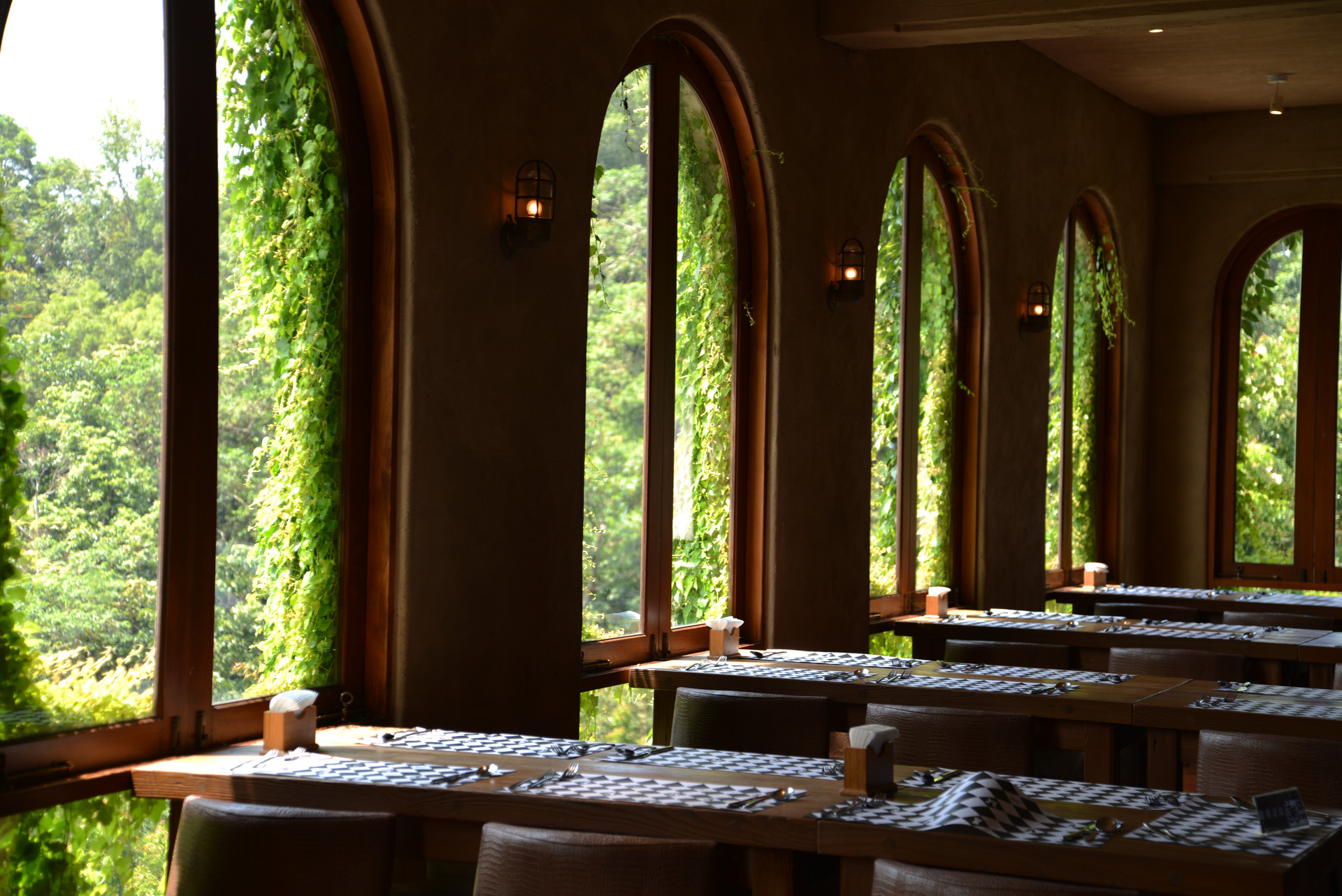 別再亂買了,2019年流行這樣的門窗