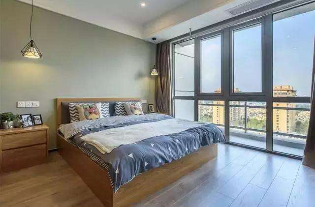 門(mén)窗一線品牌將以規(guī)范化為未來(lái)發(fā)展新趨勢(shì)！