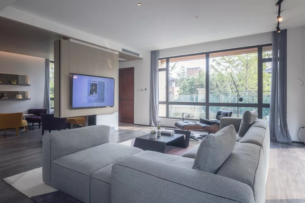 市場競爭激烈，門窗加盟代理門店以“大”突圍