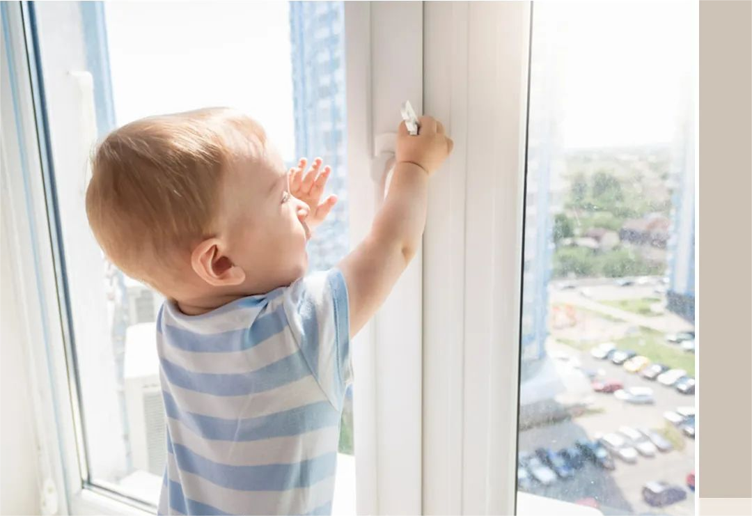 門窗防墜落，讓家成為“孩子信得過”的安全空間