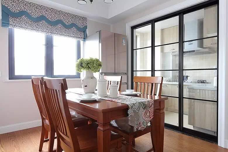 努力打造口碑營銷，推動門窗十大品牌發展